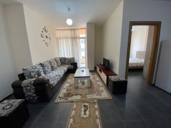 Tirane, shitet apartament 1+1 Kati 6, 67 m² 70.000 Euro (Unaza e Re)
