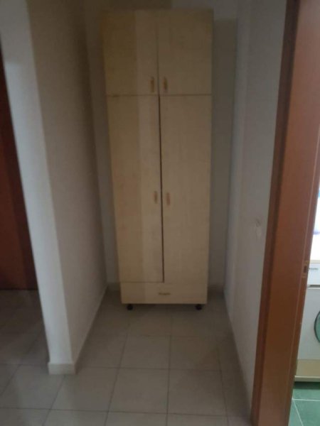 Tirane, jepet me qera apartament 1+1 Kati 5, 70 m² 350 Euro (prane Vizion Plus)