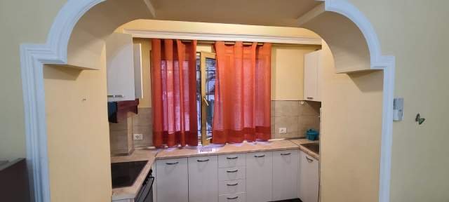 Tirane, jepet me qera apartament 1+1 Kati 1, 35 m² 380 Euro (Myslym Shyri)