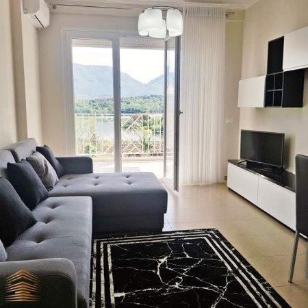 Tirane, jepet me qera apartament 2+1+BLK Kati 2, 115 m² 550 Euro (RRUGA HAXHI BRARI)