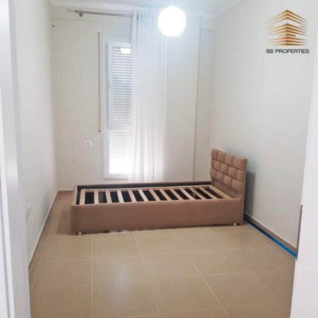 Tirane, jepet me qera apartament 2+1+BLK Kati 2, 115 m² 550 Euro (RRUGA HAXHI BRARI)