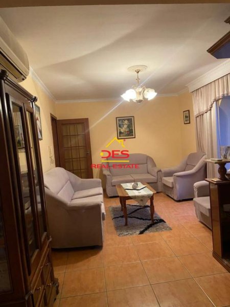 Tirane, shitet apartament 2+1 Kati 2, 100 m² 160.000 Euro