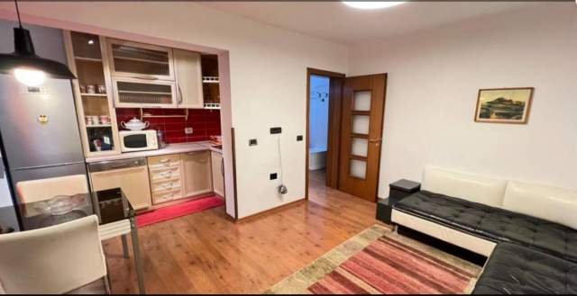 Tirane, jepet me qera apartament 2+1 Kati 5, 75 m² 500 Euro (Rruga e Elbasanit)