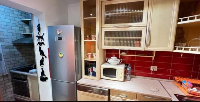 Tirane, jepet me qera apartament 2+1 Kati 5, 75 m² 500 Euro (Rruga e Elbasanit)