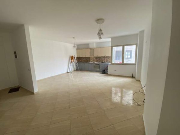 Tirane, shitet apartament 2+1+BLK Kati 2, 111 m² 1.050 Euro/m2 (Astir)