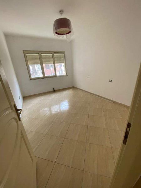 Tirane, shitet apartament 2+1+BLK Kati 2, 111 m² 1.050 Euro/m2 (Astir)