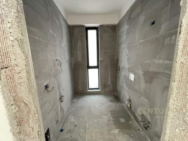 Tirane, jepet me qera zyre Kati 4, 127 m² 1.200 Euro (Myslym Shyri)