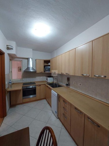 Durres, shitet apartament 3+1+A Kati 4, 124 m² 130.000 Euro