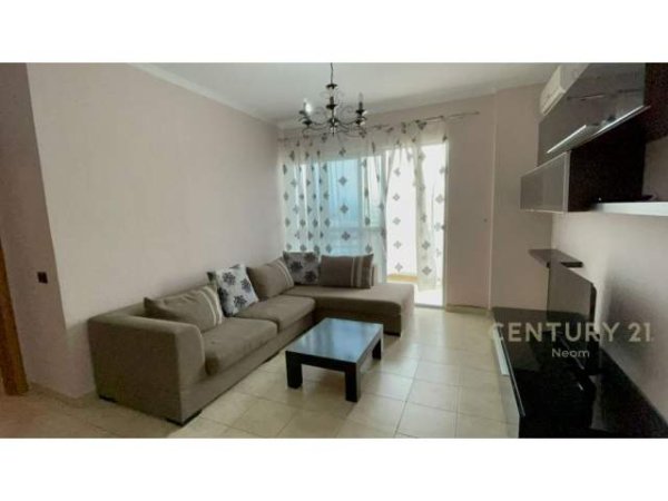 Tirane, jepet me qera apartament 2+1 Kati 6, 91 m² 450 Euro (Kodra e Diellit)