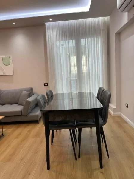 Tirane, shitet apartament 2+1+Ballkon Kati 4, 110 m² 258.000 € (Perball Delijorgjit)