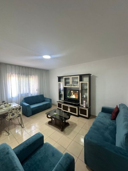 Durres, jepet me qera apartament 2+1 Kati 2, 80 m² 300 € (DURRES LAGJA 16)