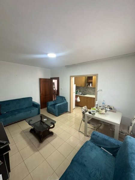 Durres, jepet me qera apartament 2+1 Kati 2, 80 m² 300 € (DURRES LAGJA 16)