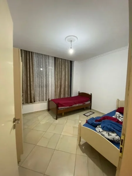Tirane, jepet me qera apartament 2+1+Ballkon Kati 2, 95 m² 450 € (Astir I mobiluar Prane Bohemit)