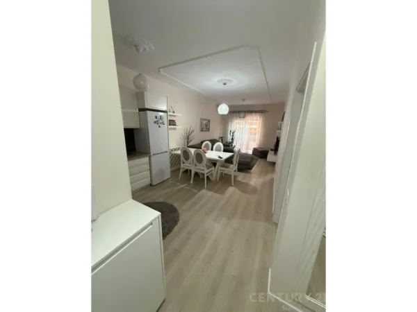 Vlore, shitet apartament 2+1 Kati 7, 76 m² 210.000 € (Lungomare , Vlore)