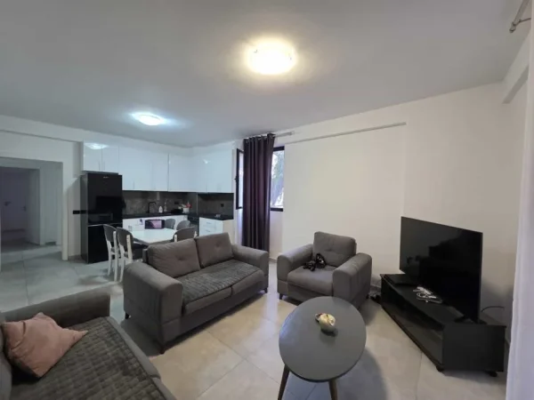 Tirane, shes apartament 2+1 Kati 2, 115 m² 169.000 € (shkoze)