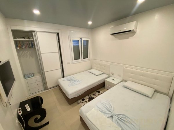 Durres, shitet apartament 4+1+Aneks+Ballkon Kati 0, 158 m² 298.000 € (Qerret)