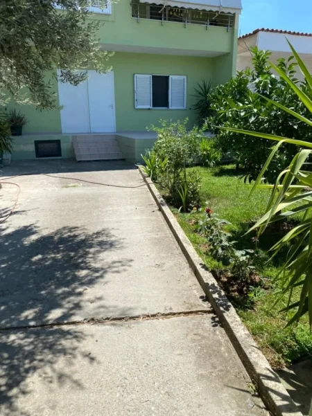 Tirane, jepet me qera apartament 1+1+Aneks+Ballkon Kati 1, 53 m² 350 € (Jordan Misja)