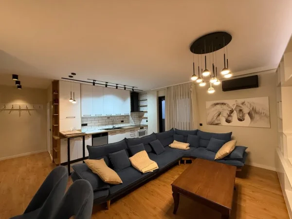 Tirane, shitet apartament 2+1+Aneks+Ballkon , 114 m² 150.000 € (fresku)