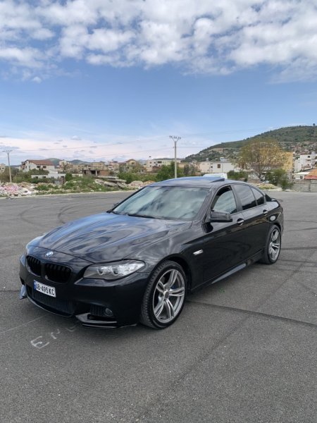 Tirane, shitet makine Bmw seria 5 f10 look m5 Benzin+Gaz, e zeze automatik Kondicioner 24.000 km 10.000 €