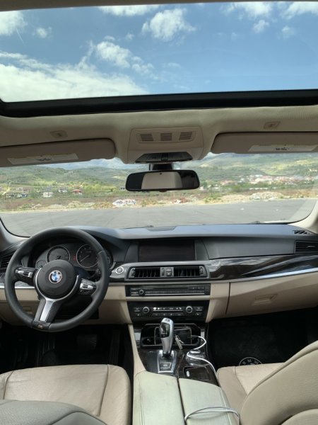 Tirane, shitet makine Bmw seria 5 f10 look m5 Benzin+Gaz, e zeze automatik Kondicioner 24.000 km 10.000 €