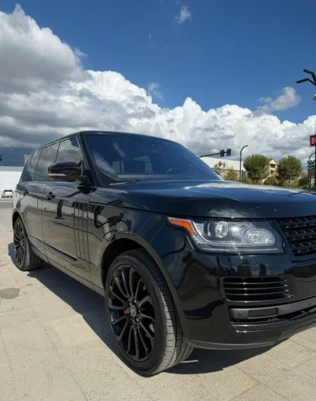 Tirane, shitet makine Range Rover Vogue Benzin, e zeze automatik Kondicioner 214.000 km 21.000 €