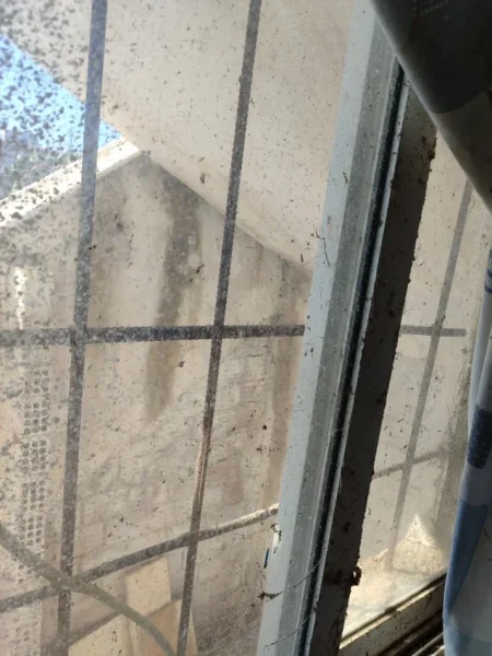 Sarande, jepet me qera ambjent biznesi , (Gjashte, Sarande. 2.5 km nga qendra)