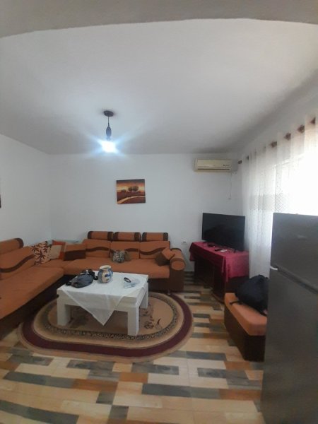 Apartament  me Qera 2+1,Mobiluar, 400 tek Rruga Dibrës- Tiranë