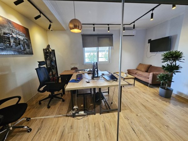 Tirane, shitet apartament+verande | Penthouse 2+1+Aneks+Ballkon Kati 12, 277 m² 900.000 € (Sheshi Nene Tereza)