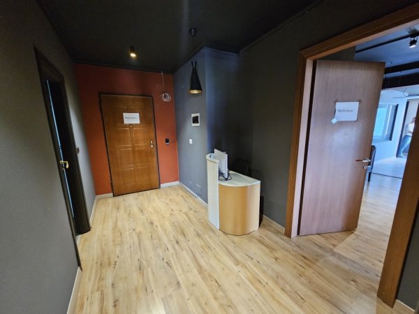Tirane, shitet apartament+verande | Penthouse 2+1+Aneks+Ballkon Kati 12, 277 m² 900.000 € (Sheshi Nene Tereza)