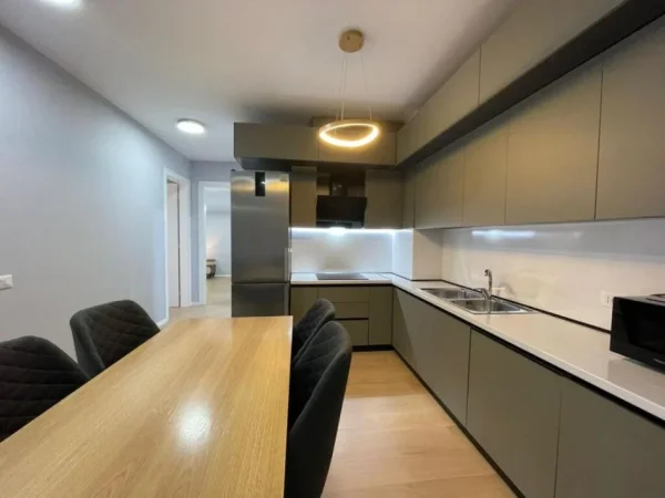Tirane, shitet apartament 2+1+Aneks+Ballkon Kati 6, 119 m² 375.000 € (Kompleksi Delijorgji)