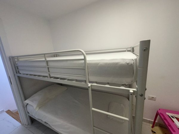 Vlore, jepet me qera apartament duplex 2+1 Kati 0, 78 m² 450 € (Rruga e Cipajve, Vlore)