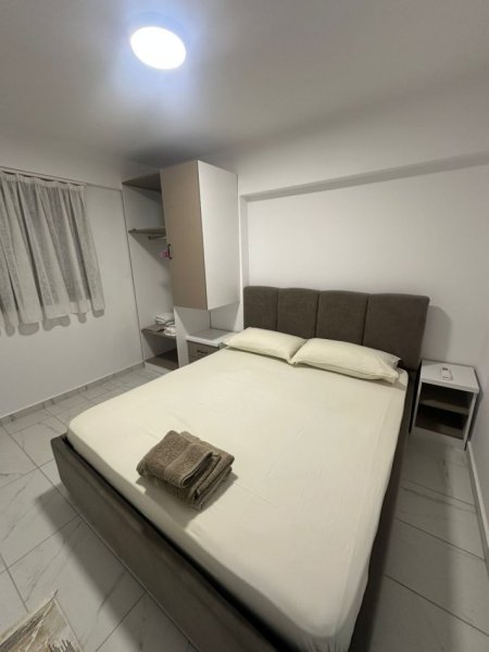 Vlore, jepet me qera apartament duplex 2+1 Kati 0, 78 m² 450 € (Rruga e Cipajve, Vlore)