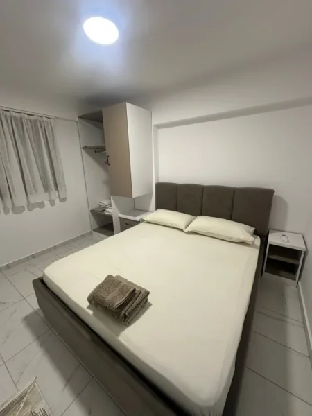 Vlore, jepet me qera apartament duplex 2+1 Kati 0, 78 m² 450 € (Rruga e Cipajve, Vlore)