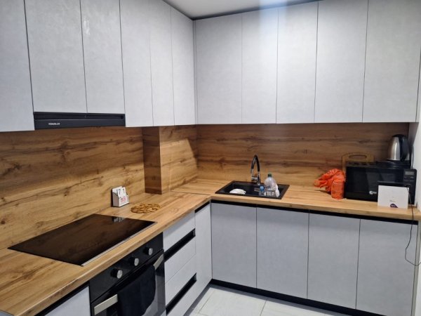 Vlore, jepet me qera apartament duplex 2+1 Kati 0, 78 m² 450 € (Rruga e Cipajve, Vlore)