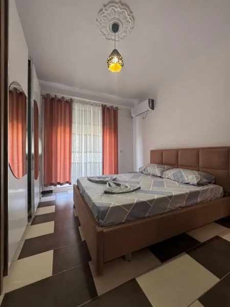 Tirane, jepet me qera apartament 1+1 Kati 4, 75 m² 370 € (Rruga rexhep bastari)