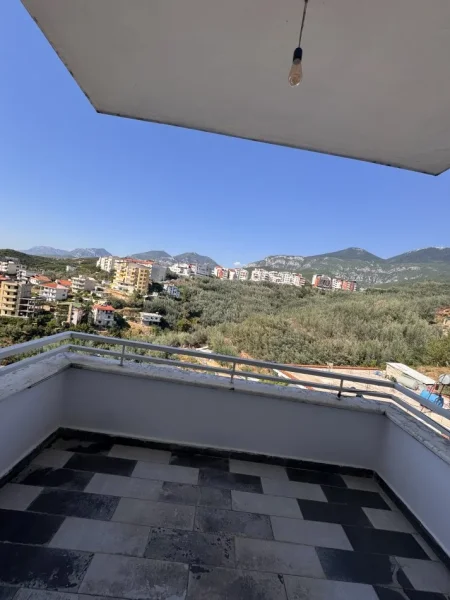 Tirane, jepet me qera apartament 1+1 Kati 4, 75 m² 370 € (Rruga rexhep bastari)