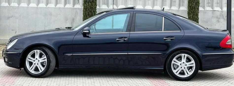 Tirane, shes makine Nafte, blu e errët automatik Klima 253.000 km 6.500 €