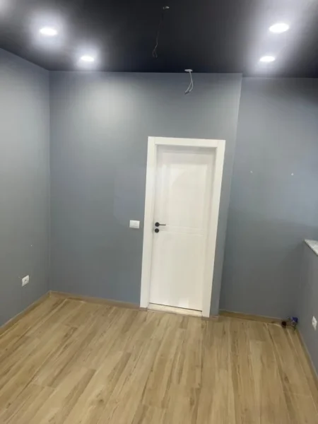 Tirane, jepet me qera dyqan Kati 0, 40 m² 500 € (Stadiumi Dinamo)