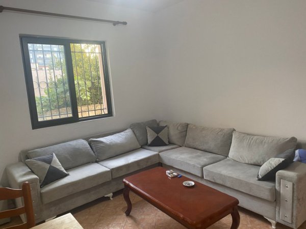 Tirane, jepet me qera apartament 1+1+Ballkon Kati 0, 75 m² 350 € (ne rrugen Don Bosko Tirane)