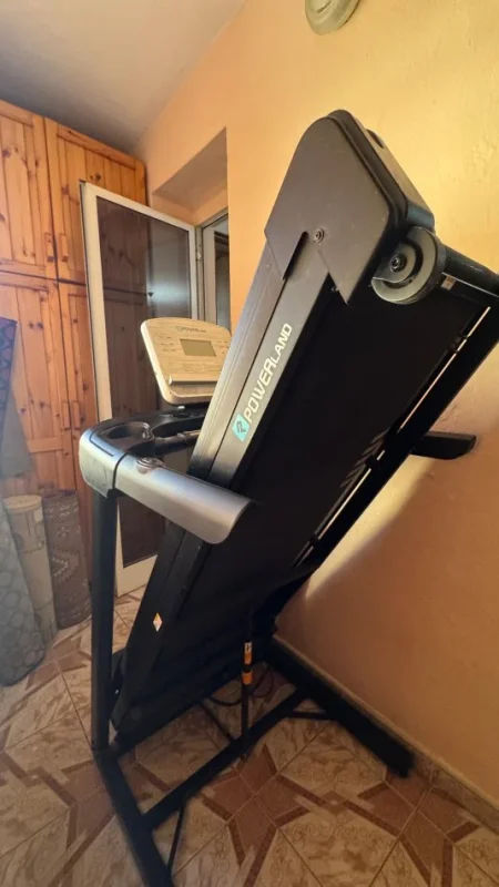 Tirane, shes Pajisje sportive 1.200 €