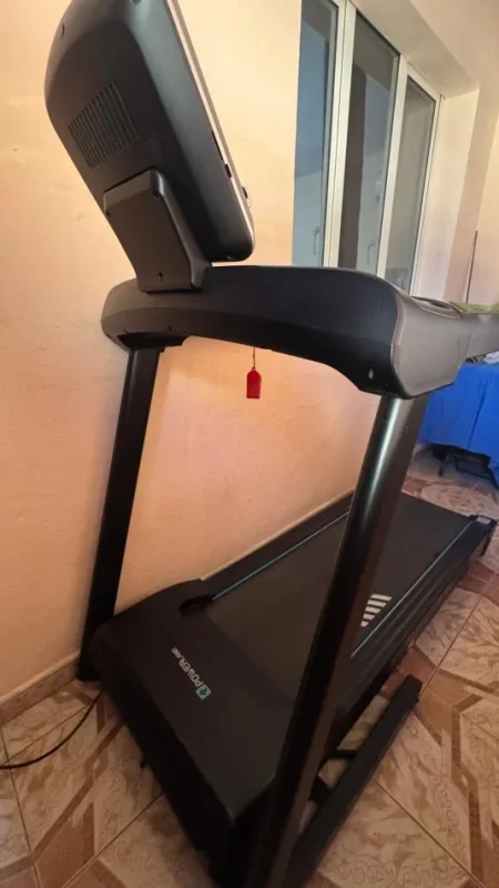 Tirane, shes Pajisje sportive 1.200 €