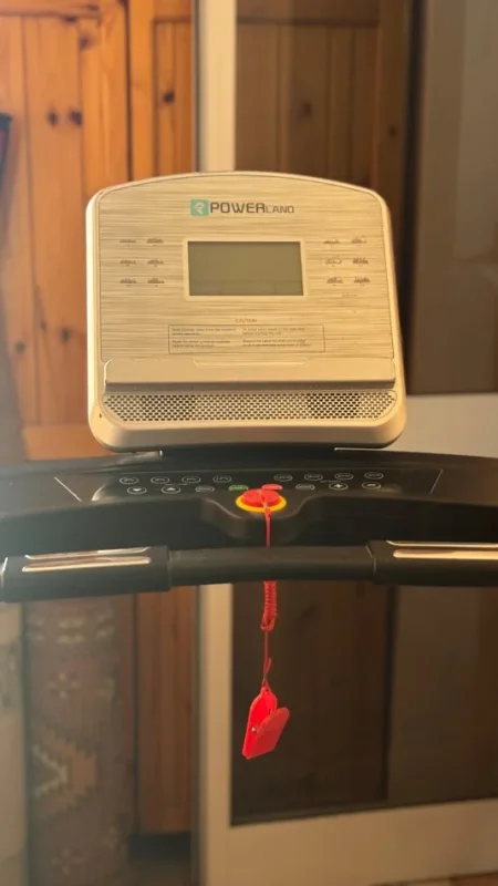 Tirane, shes Pajisje sportive 1.200 €