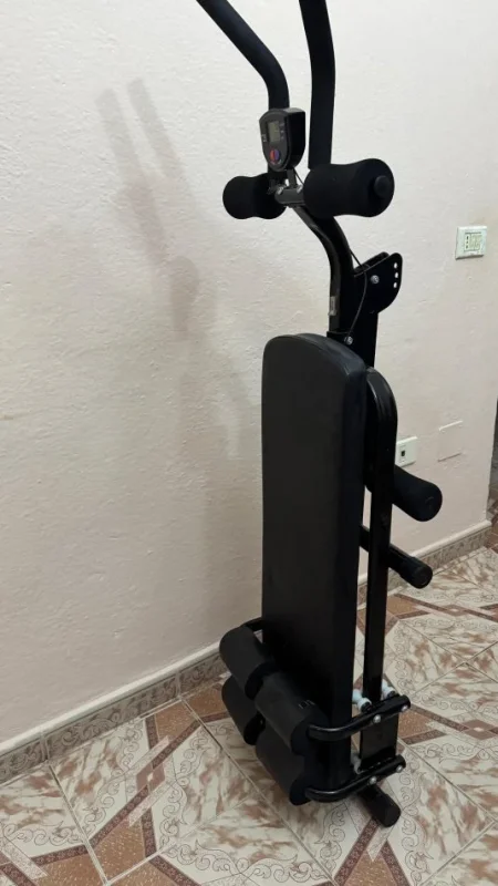 Tirane, shes Pajisje sportive 1.200 €