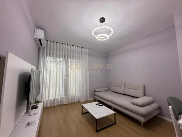 Tirane, jepet me qera apartament 1+1 , 60 m² 600 € (Kodra e Diellit)