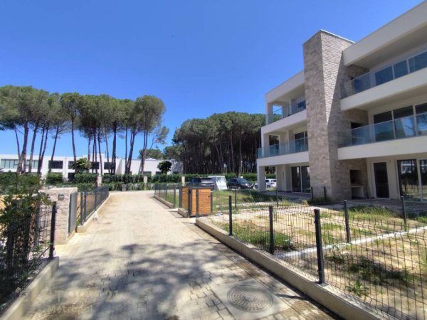 Durres, shitet Vile 1 Katshe Kati 1, 804 m² 1.100.000 € (Gjiri i Lalzit , San Pietro Residence)