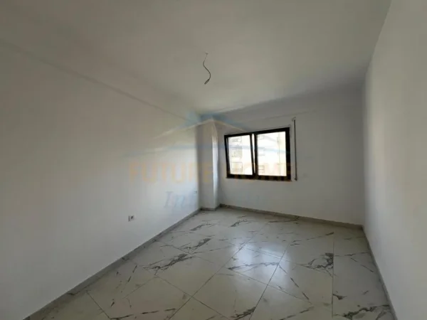 Tirane, jepet me qera apartament 1+1 Kati 3, 71 m² 40.000 Leke, Shkolla e Baletit