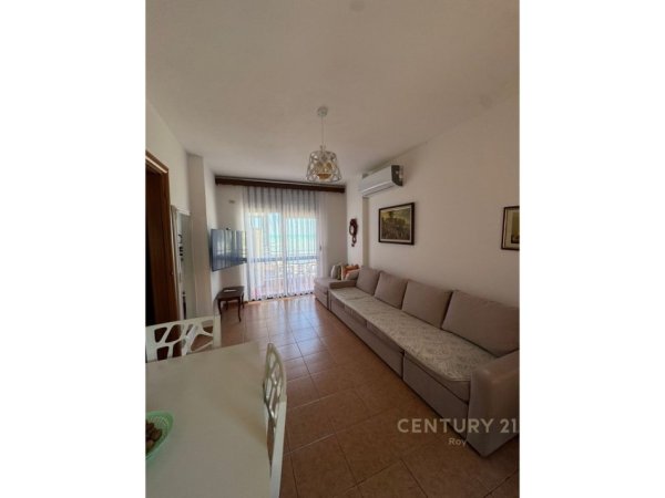 Tirane, shes apartament 1+1 Kati 3, 52 m² 115.000 € (Shkembi i Kavajes)