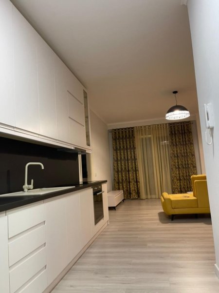 Tirane, jepet me qera apartament 1+1 Kati 2, 600 €