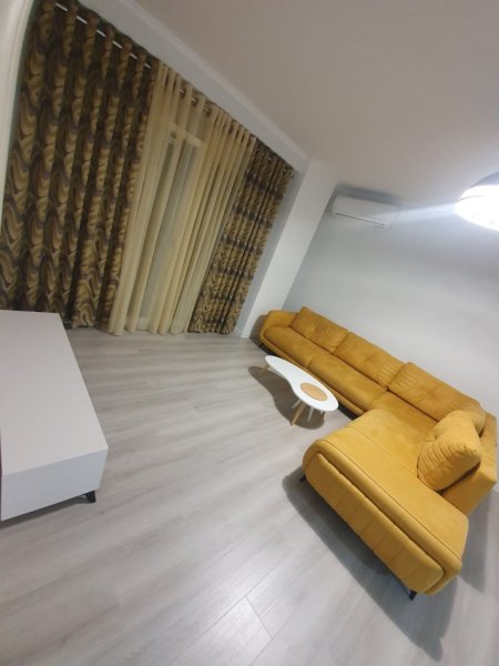 Tirane, jepet me qera apartament 1+1 Kati 2, 600 €