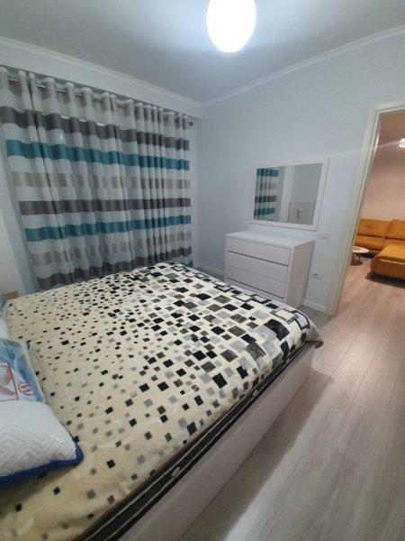 Tirane, jepet me qera apartament 1+1 Kati 2, 600 €